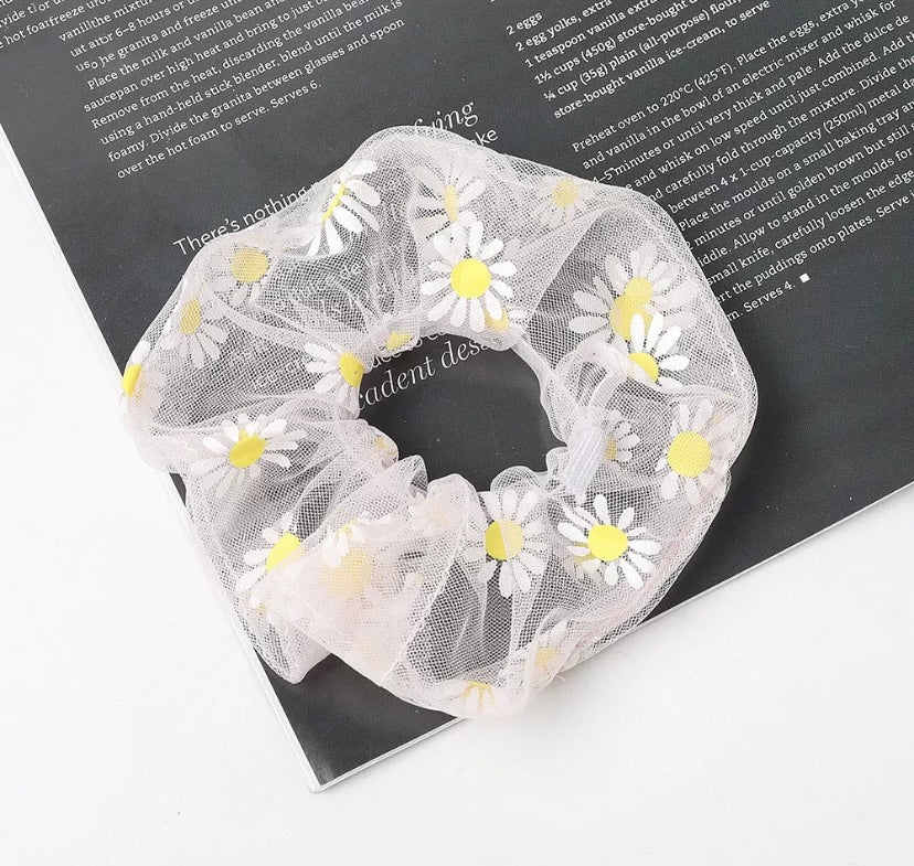 Daisy Scrunchies